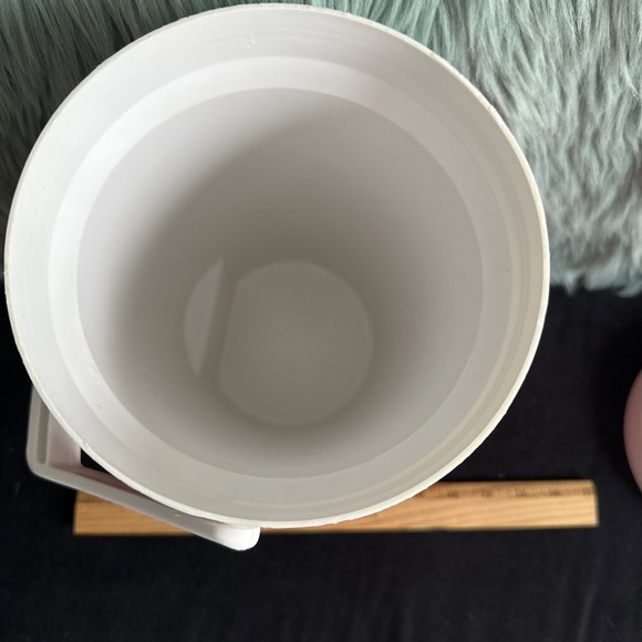 1 GALLON IGLOO BEVERAGE COOLER Drink Red Spout Work Party Beach 13 X 6" - Picture 9 of 14